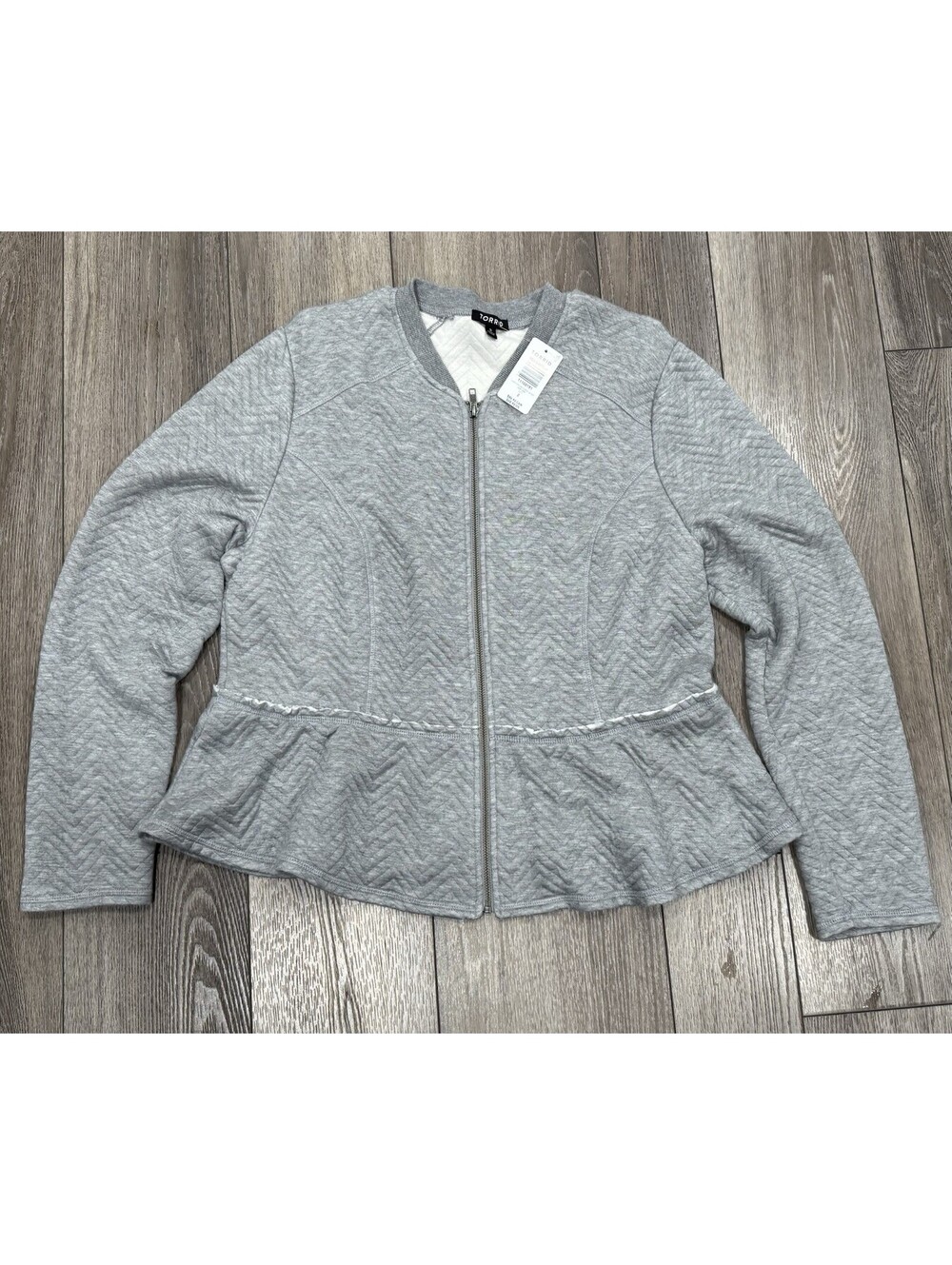 TORRID Womens Quilted Peplum Full Zip Fray Accent Gray Jacket Size 2 Comfy Soft